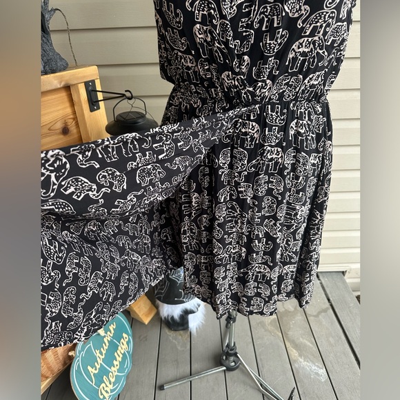 Anthropologie Maeve NORONHA BLACK ELEPHANT MOTIF faux wrap dress size medium - Picture 7 of 13
